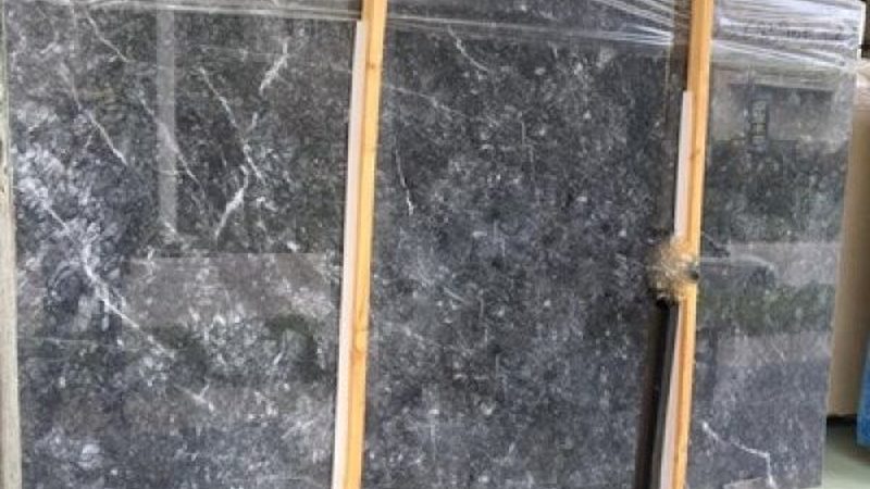 蘑菇石干挂与湿贴：工艺差异与适用场景解析**